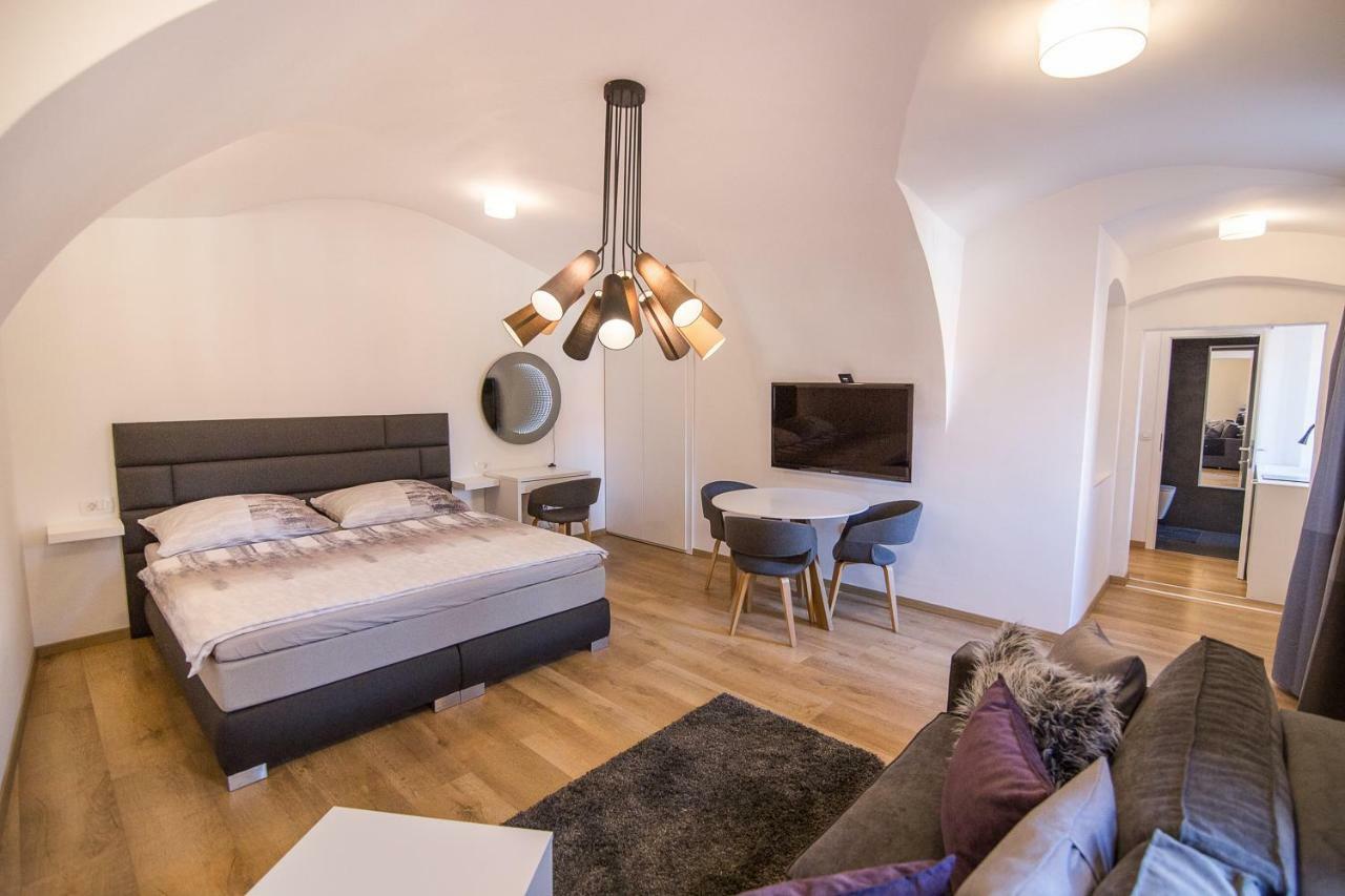 St. Marks Apartment 1 ザグレブ エクステリア 写真