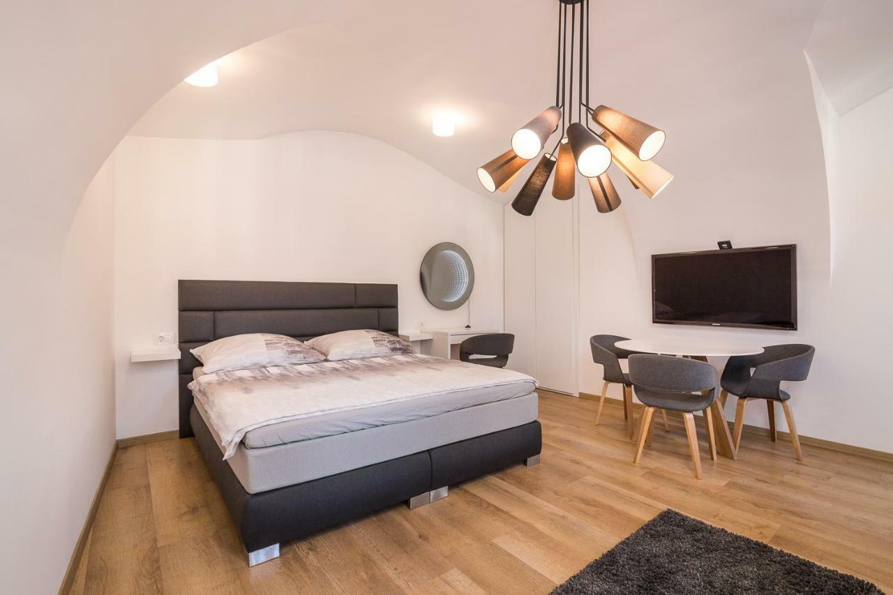 St. Marks Apartment 1 ザグレブ エクステリア 写真